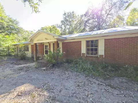 13709 Wolf Ridge Rd, Moss Point, MS 39562 photo 4