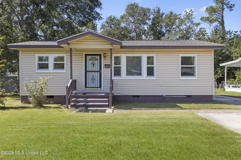 3717 Belmede Dr, Gulfport, MS 39507