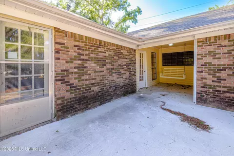 Exterior - 468 Pine Ridge Dr, Madison, MS 39110 photo 1 of 5