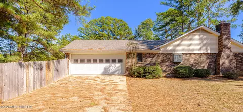 Exterior - 468 Pine Ridge Dr, Madison, MS 39110 photo 3 of 5