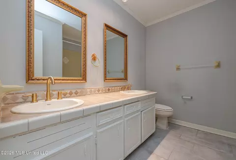 Bath - 468 Pine Ridge Dr, Madison, MS 39110 photo 1 of 3