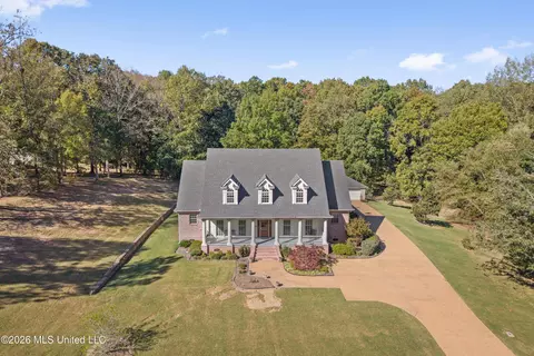 Exterior - 193 E Crockett Loop, Hernando, MS 38632 photo 8 of 8