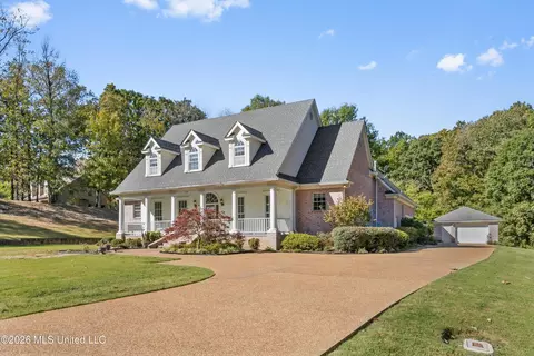 Exterior - 193 E Crockett Loop, Hernando, MS 38632 photo 3 of 8