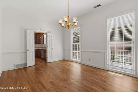 Dining - 193 E Crockett Loop, Hernando, MS 38632 photo 1 of 1