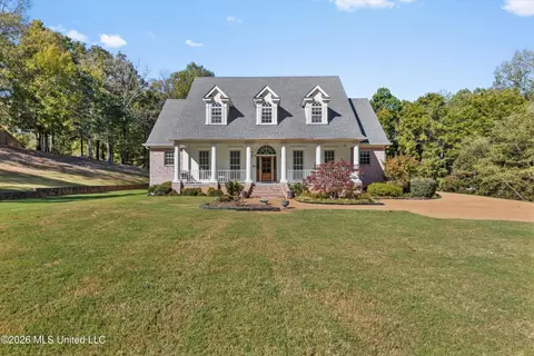 Exterior - 193 E Crockett Loop, Hernando, MS 38632 photo 2 of 8