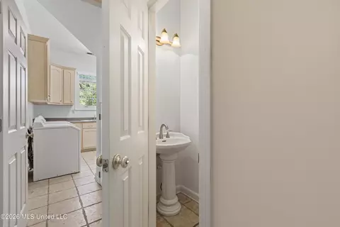 Other - 193 E Crockett Loop, Hernando, MS 38632 photo 5 of 11