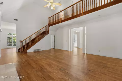 Living - 193 E Crockett Loop, Hernando, MS 38632 photo 4 of 7