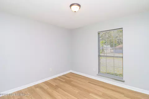 Bedroom - 449 Riverbend Dr, Byram, MS 39272 photo 5 of 8