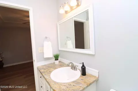 Bath - 449 Riverbend Dr, Byram, MS 39272 photo 1 of 6