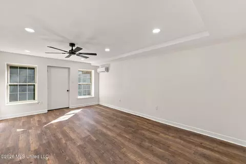 Living - 2 Dana Cir, Long Beach, MS 39560 photo 5 of 5