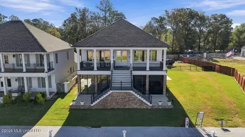 Exterior - 220 Port Arbor, Brandon, MS 39047 photo 15 of 15