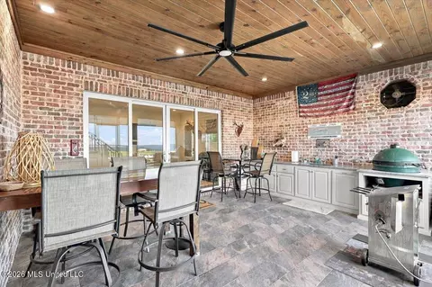 Exterior - 220 Port Arbor, Brandon, MS 39047 photo 12 of 15