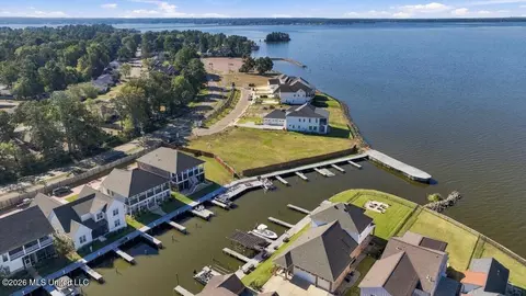 View/Area - 220 Port Arbor, Brandon, MS 39047 photo 9 of 12