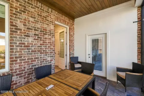 Exterior - 220 Port Arbor, Brandon, MS 39047 photo 6 of 15