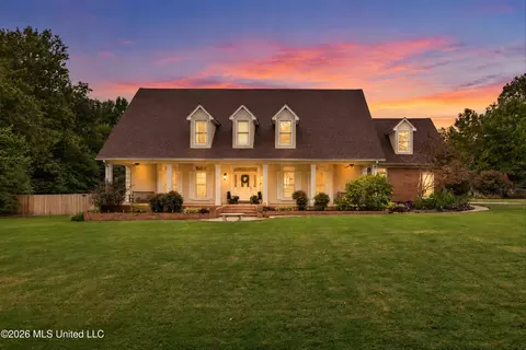 Exterior - 8083 Windersgate Dr, Olive Branch, MS 38654 photo 9 of 9