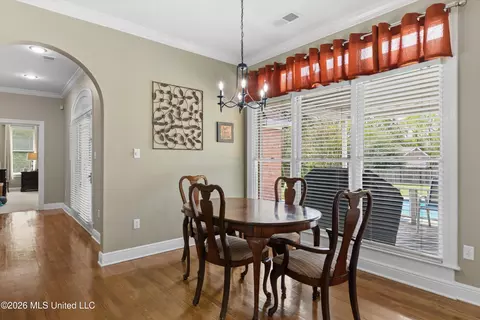 Dining - 8083 Windersgate Dr, Olive Branch, MS 38654 photo 2 of 2