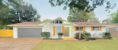 8590 Greenbrook Pkwy, Southaven, MS 38671