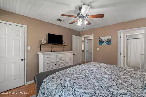 Bedroom - 689 Silver Ln, Brookhaven, MS 39601 photo 3 of 7