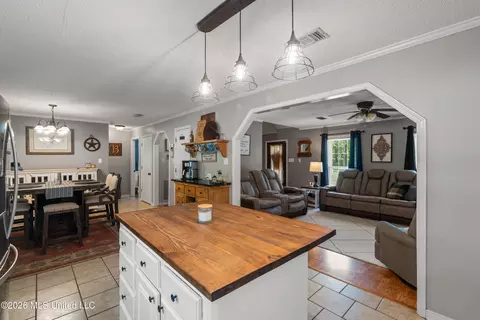 Other - 689 Silver Ln, Brookhaven, MS 39601 photo 5 of 14