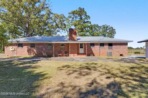 Exterior - 2672 Dickerson Sawmill Rd, Lucedale, MS 39452 photo 3 of 8
