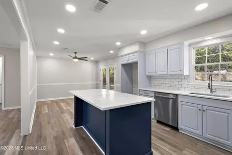 Kitchen - 1404 Plantation Blvd, Jackson, MS 39211 photo 3 of 3
