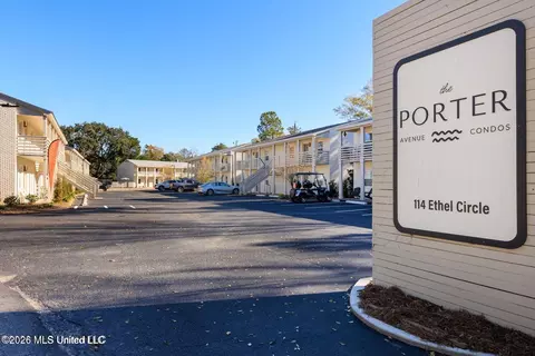 114 Ethel Cir #34, Ocean Springs, MS 39564