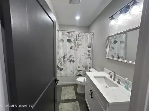 Bath - 1095 Willis Cotton Rd, Summit, MS 39666 photo 1 of 13