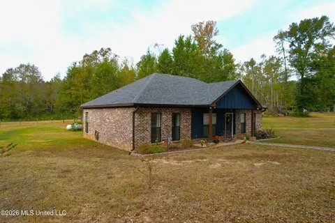 Exterior - 1095 Willis Cotton Rd, Summit, MS 39666 photo 2 of 6