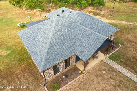Exterior - 1095 Willis Cotton Rd, Summit, MS 39666 photo 4 of 6