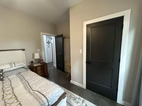 Bedroom - 1095 Willis Cotton Rd, Summit, MS 39666 photo 4 of 19