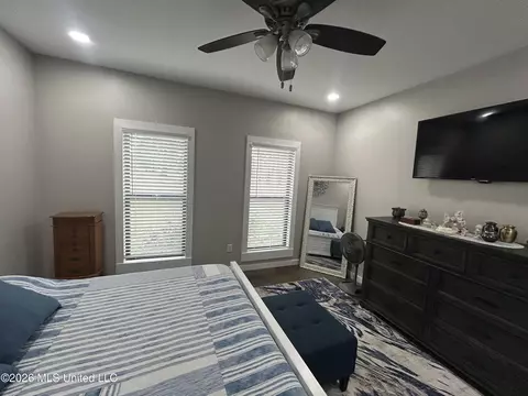 Bedroom - 1095 Willis Cotton Rd, Summit, MS 39666 photo 13 of 19