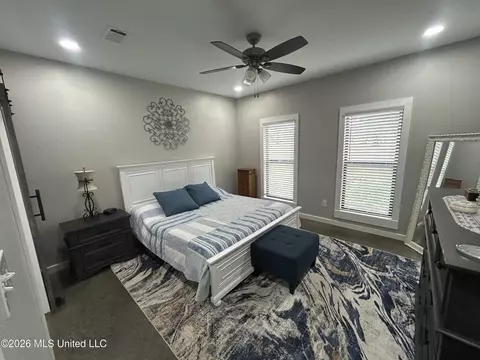 Bedroom - 1095 Willis Cotton Rd, Summit, MS 39666 photo 10 of 19