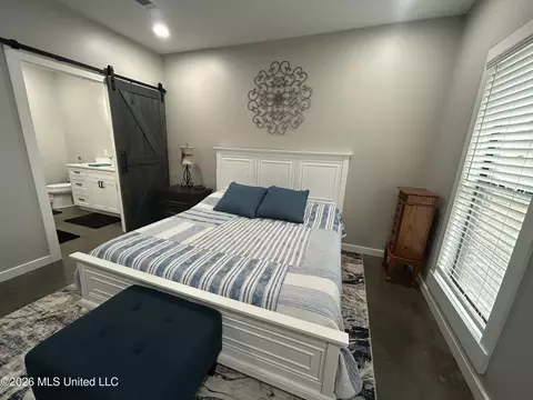 Bedroom - 1095 Willis Cotton Rd, Summit, MS 39666 photo 14 of 19