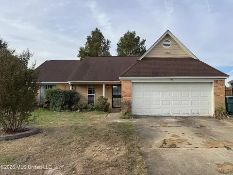 1817 W Sarah Ann Dr, Southaven, MS 38671