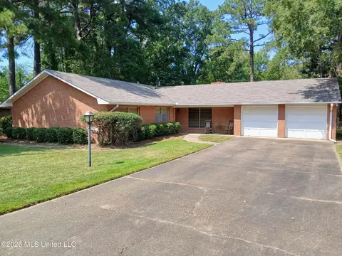 Exterior - 5951 Waverly Dr, Jackson, MS 39206 photo 2 of 3