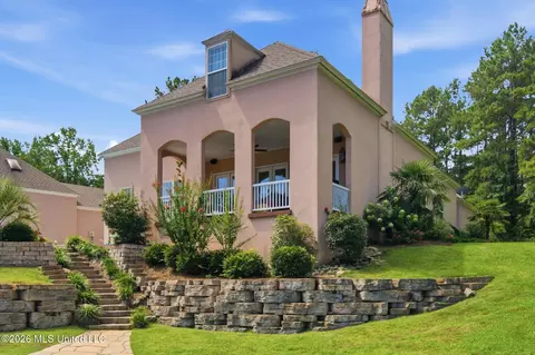 9 S Heron, Hattiesburg, MS 39402