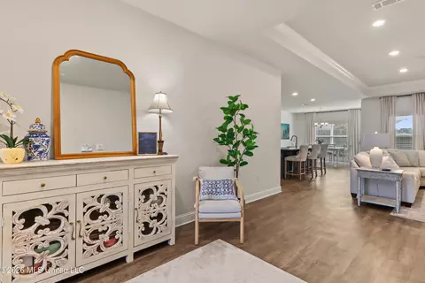 Entry Way - 7000 Crawford Dr, Long Beach, MS 39560 photo 2 of 2