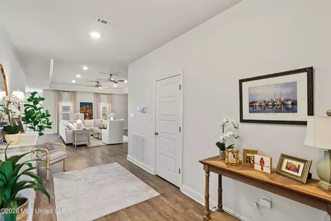 Entry Way - 7000 Crawford Dr, Long Beach, MS 39560 photo 1 of 2