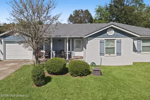 139 Faust Dr, Gulfport, MS 39503