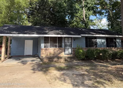 3750 Douglas Ave, Jackson, MS 39213