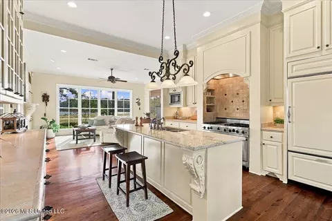 Kitchen - 195 Eden Ln, Madison, MS 39110 photo 1 of 5