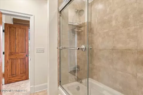 Bath - 195 Eden Ln, Madison, MS 39110 photo 6 of 7