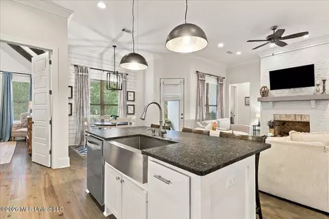 Kitchen - 119 Long Leaf Way, Flowood, MS 39232 photo 1 of 2