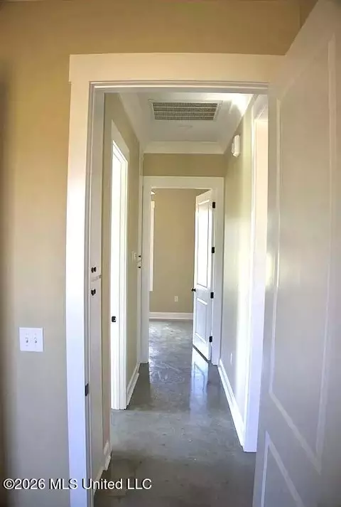 Entry Way - 1372 Airport Rd, Magee, MS 39111 photo 1 of 1