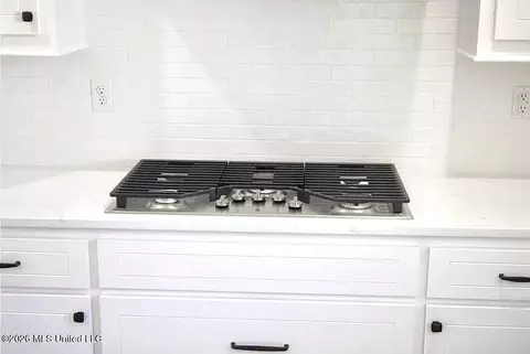 Kitchen - 1372 Airport Rd, Magee, MS 39111 photo 2 of 2