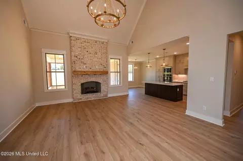 Living - 295 Camp Xing, Hernando, MS 38632 photo 1 of 4