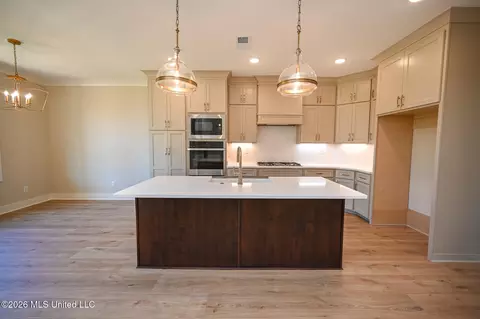 Kitchen - 295 Camp Xing, Hernando, MS 38632 photo 2 of 6