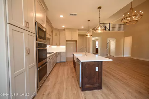 Kitchen - 295 Camp Xing, Hernando, MS 38632 photo 5 of 6