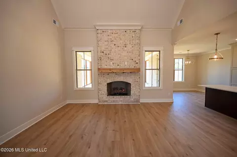 Living - 295 Camp Xing, Hernando, MS 38632 photo 4 of 4
