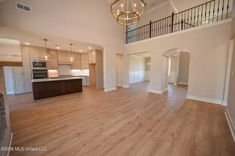 Living - 295 Camp Xing, Hernando, MS 38632 photo 2 of 4